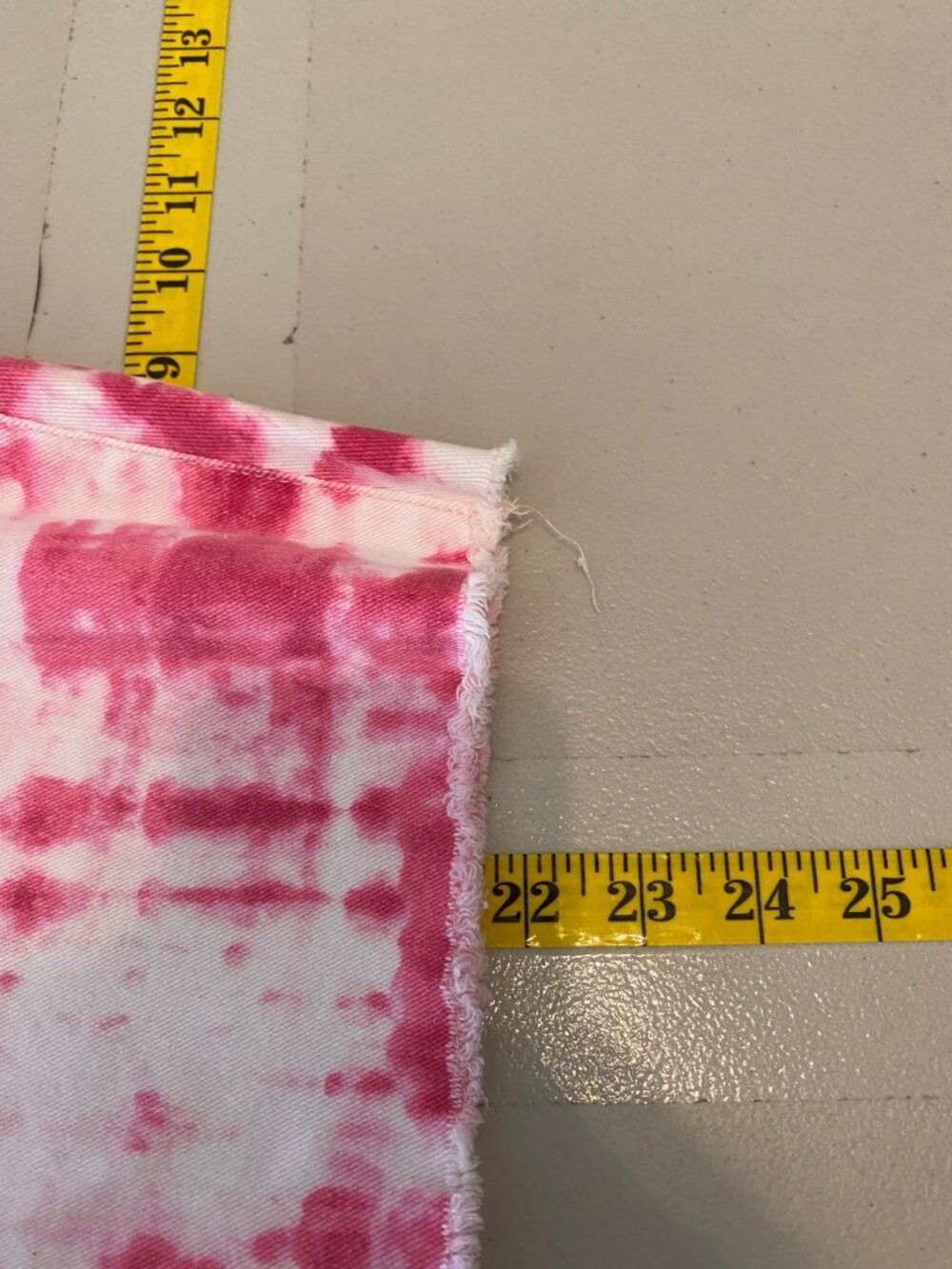 Style & Co Tie-Dye Bermuda Shorts Pink & White Cotton Blend Frayed Hem Size 10 - Picture 6 of 10